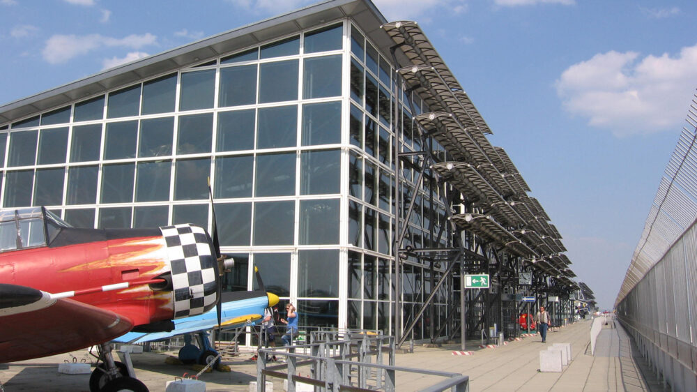 Am Flughafen in Stuttgart steht seit Kurzem ein Gebetsautomat.