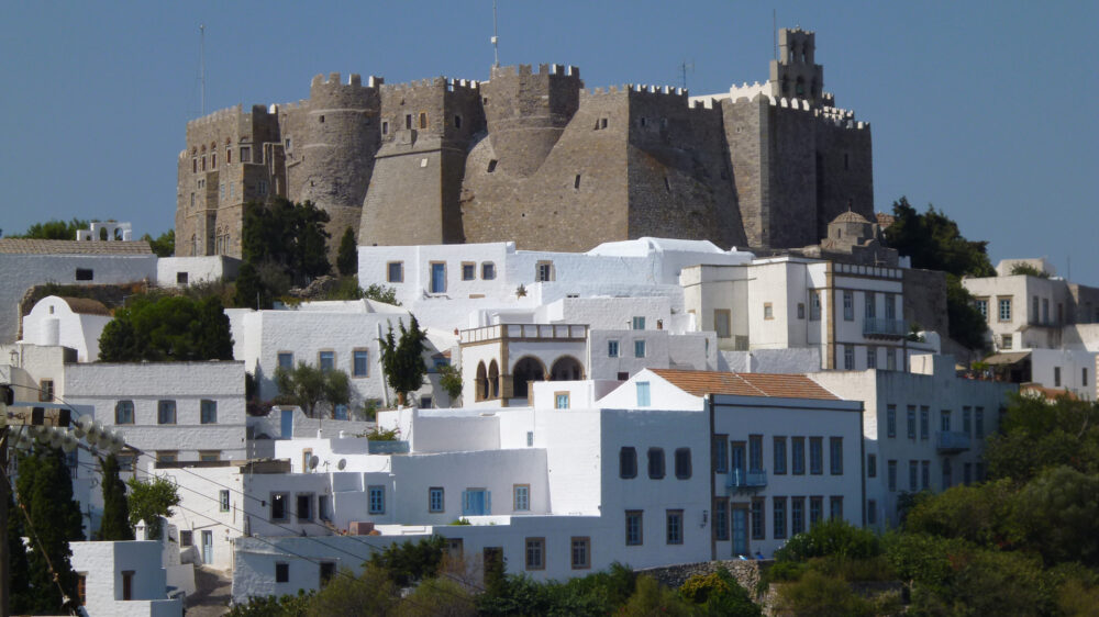 Das Johanneskloster auf der griechischen Insel Patmos wurde 1088 gegründet und erinnert an den Apostel, der hier die Offenbarung schrieb