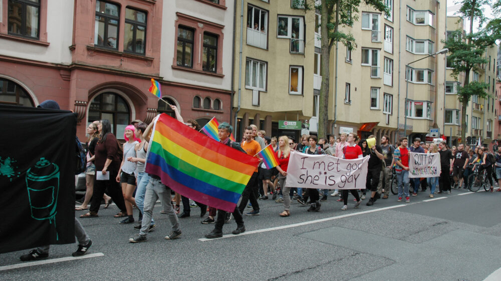 Demonstration am Dienstag in der Marburger Innenstadt gegen den Christus-Treff