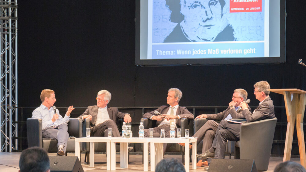 Diskussionrunde mit Heinrich Bedford-Strohm bei der sechsten Themenwoche der Weltausstellung Reformation