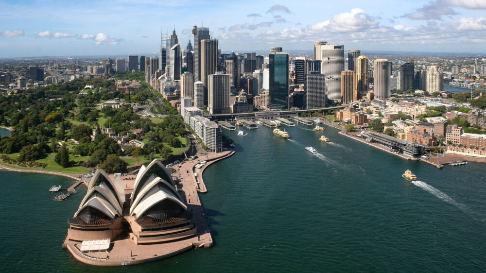 Der Hafen von Sydney gehört zu den bekanntesten Orten Australiens. In der Großstadt ist auch die bekannte „Hillsong“-Gemeinde beheimatet