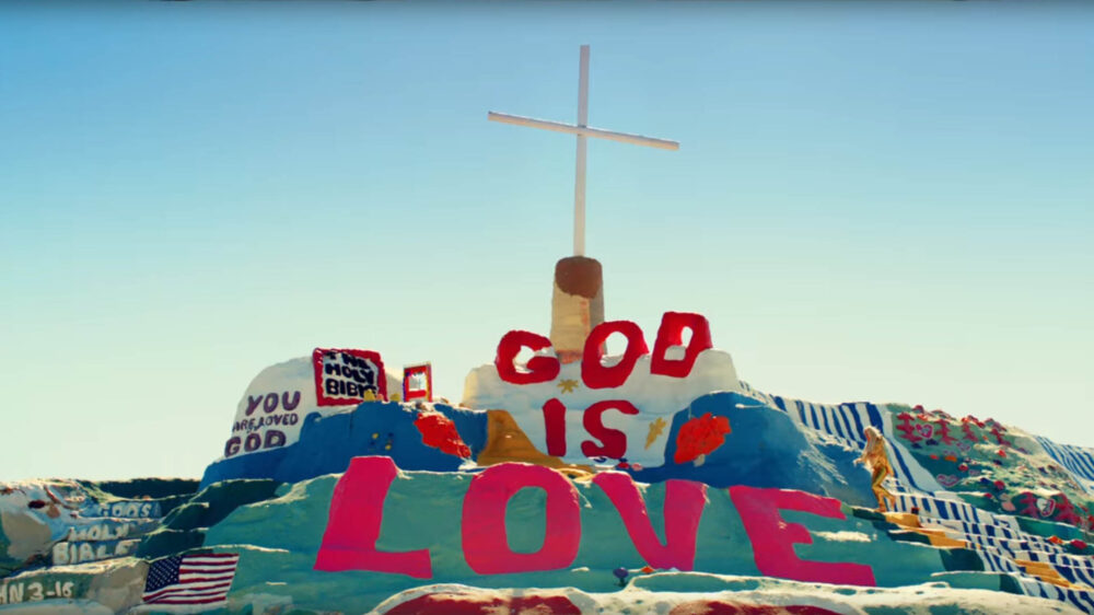 Das neue Musikvideo der US-Sängerin Kesha hat religiöse Anleihen