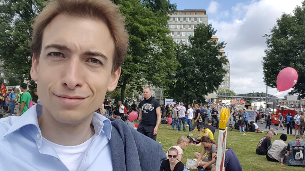 Bibel-TV-Geschäftsführer Matthias Brender konnte sich am Rande des G20-Gipfels in Hamburg ein Bild von der Lage machen