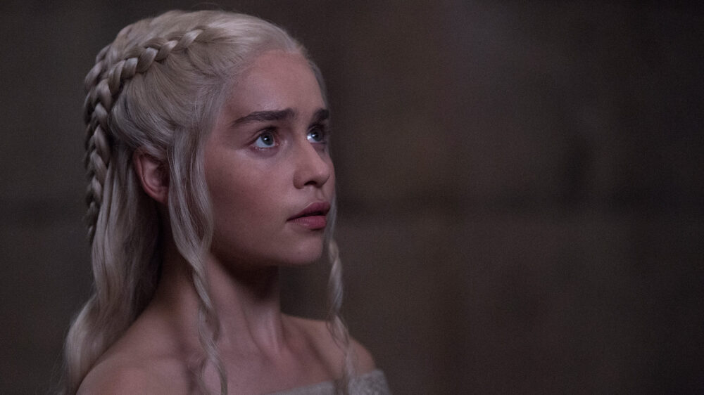 In der TV-Serie „Game of Thrones“ (in Deutschland exklusiv auf Sky zu sehen) wird Daenerys Targaryan in ihrer Hochzeitsnacht von ihrem Mann zum Sex gezwungen