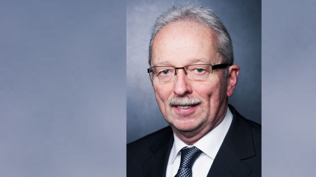 AfD-Abgeordneter Michael Frisch spricht sich für eine "alternative Politik aus christlichem Ethos" aus