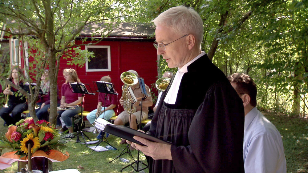 Pfarrer Wolfgang Schumacher ist nach 25 Jahren als Priester jetzt als evangelischer Pfarrer im Einsatz