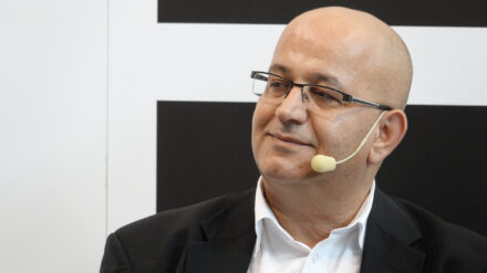 Der Islamwissenschaftler Abdel-Hakim Ourghi hofft, dass liberale Muslime künftig stärker wahrgenommen werden. Er hat das Buch „Reform des Islam: 40 Thesen“ verfasst.