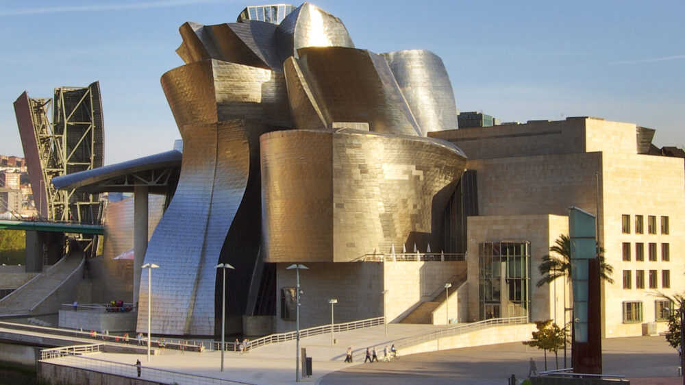 Das Guggenheim-Museum im spanischen Bilbao: einer der Schauplätze des neuen Romans von Dan Brown