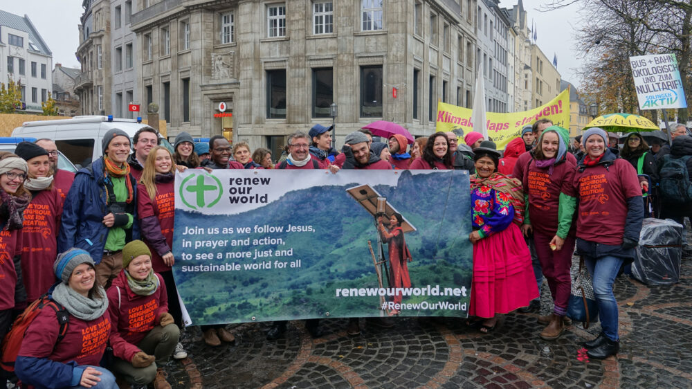 Für eine gerechtere und nachhaltigere Welt mit Jesus: Micah und „Renew Our World“ demonstrieren in Bonn