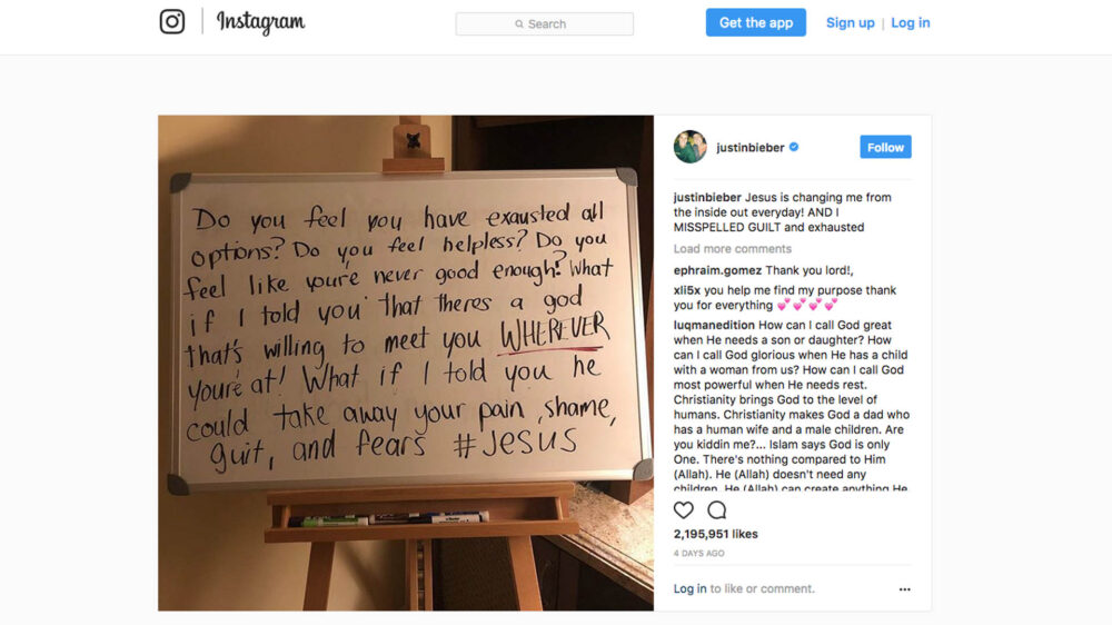 Eine kurze, aber prägnante Botschaft über Gott, der hilft, postete der Sänger Justin Bieber über Instagram