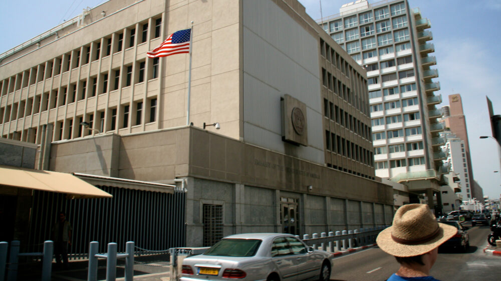Auf die Mitarbeiter der US-Botschaft in Israel könnte demnächst ein neuer Arbeitsort zukommen