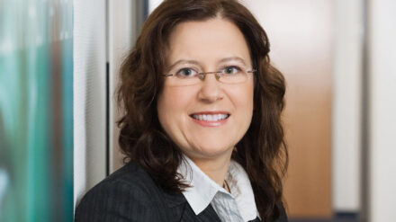 Beate Rudolf, Direktorin des Deutschen Instituts für Menschenrechte, sieht einige Rechte von Flüchtlingen in Deutschland als gefährdet an