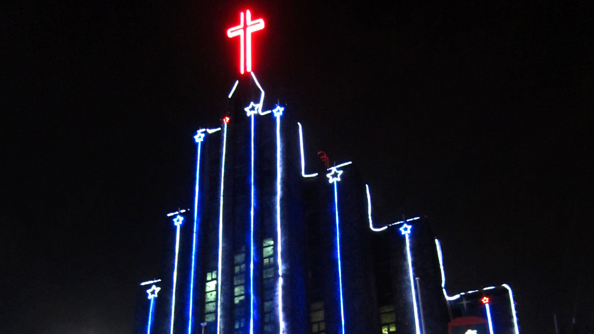 Das Dach einer Kirche in der südkoreanischen Hauptstadt Seoul