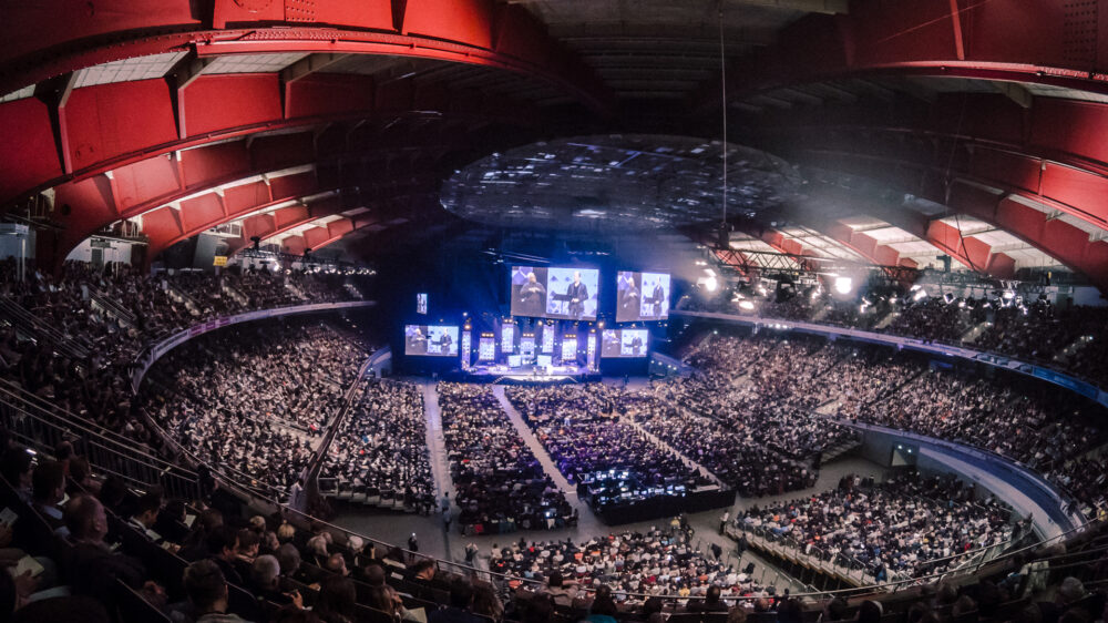 Beim Willow-Creek-Leitungskongress in Dortmund kamen mehr als 12.000 Menschen zusammen