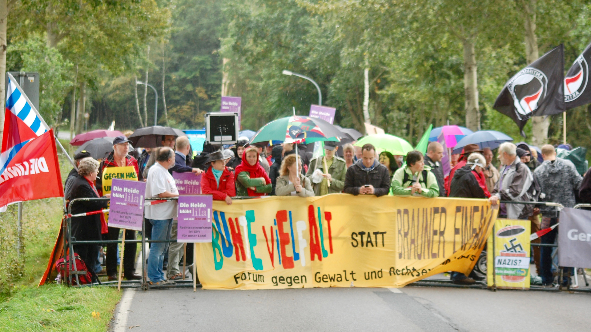 Bei den Demos vom „Netzwerk Südheide“ kommen oft mehrere hundert Menschen zusammen