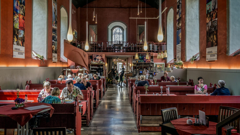 Die Aegidienkirche in Hann. Münden wurde 2006 entweiht und beherbergt seit 2010 das Café Aegidius