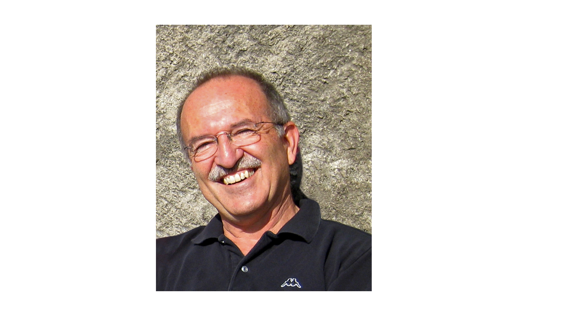 Dr. Stephan Russ-Mohl, geboren 1950, ist Professor für Journalistik und Medienmanagement an der Università della Svizzera italiana in Lugano. Zudem ist er Direktor des Europäischen Journalismus-Observatoriums.
