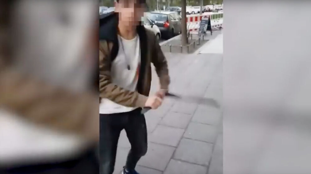 Mitgefilmt: Ein Syrer hat im April in Berlin einen Israeli angegriffen