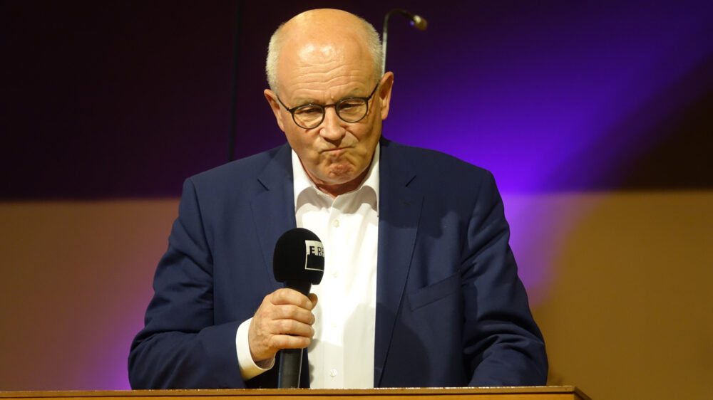 Der Vorsitzende der CDU/CSU-Bundestagsfraktion, Volker Kauder, hat auf der Bad Blankenburger Allianzkonferenz seine Gedanken zum Thema christliche Berufung geteilt
