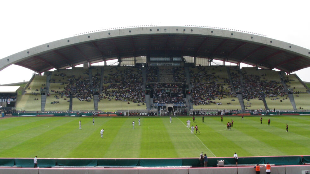 Zu einem kuriosen Vorfall ist es im Stadion von Udinese Calcio gekommen. Ein Profi wurde des Feldes verwiesen, weil er Gott beleidigt hat.