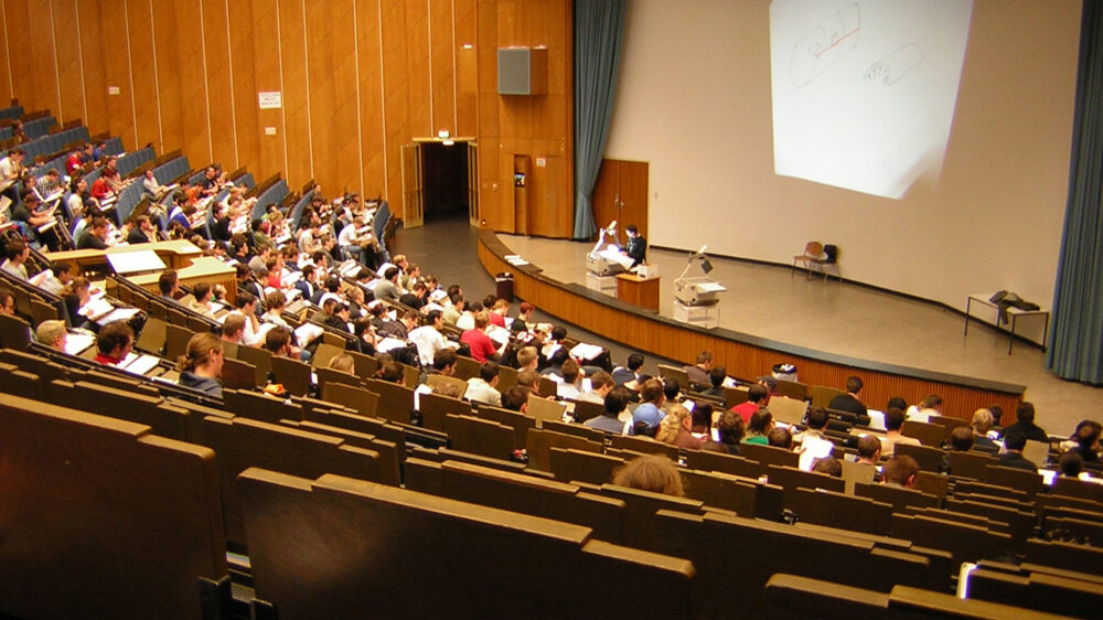 Ein Professor der Universität Wien hat seinen Studenten verboten, Smartphones oder Laptops zu benutzen (Symbolbild)