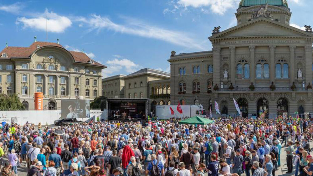 Die Lebensrechtler demonstrierten auf dem Bundesplatz in Bern gegen Abtreibung und Sterbehilfe