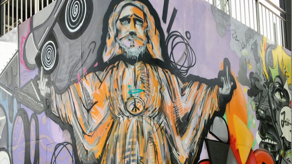 Dieser Graffiti-Jesus mit „Stinkefingern“ erregt zurzeit Aufsehen