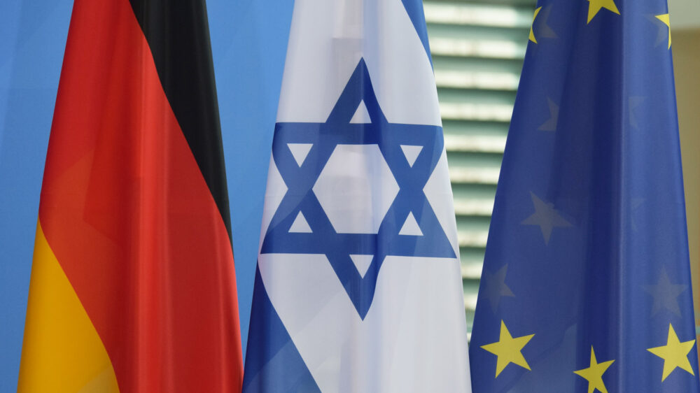 Während ihres Israel-Besuches zu den 7. deutsch-israelischen Regierungskonsultationen ist Bundeskanzlerin Angela Merkel ausgezeichnet worden