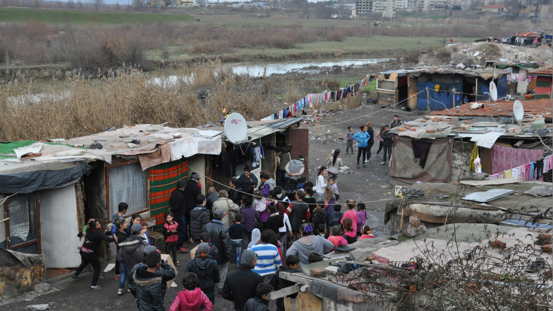 Viele Romakinder wachsen in bitterarmen Verhältnissen auf