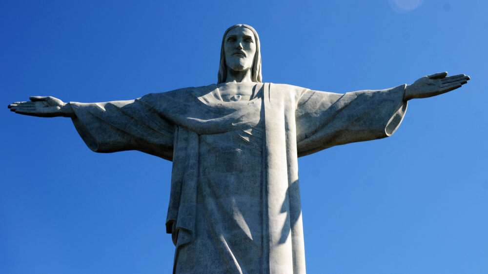 Die russische Statue würde wohl eine ähnliche Größe haben wie die Christus-Statue in Rio de Janeiro (im Bild)