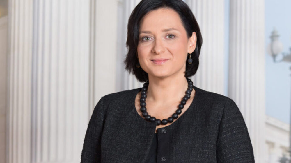 Gudrun Kugler ist im Herbst 2017 für die ÖVP – die Schwesterpartei der deutschen CDU/CSU – in das österreichische Parlament eingezogen
