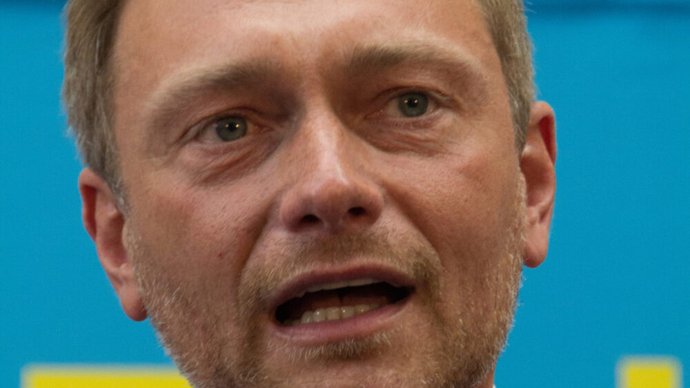 Ob Christian Lindner, Chef der Liberalen im Deutsche Bundestag, von dem umstrittenen Tweet seiner Fraktion wusste? Auf einen Post zum Thema Down-Syndrom folgte ein Shitstorm.