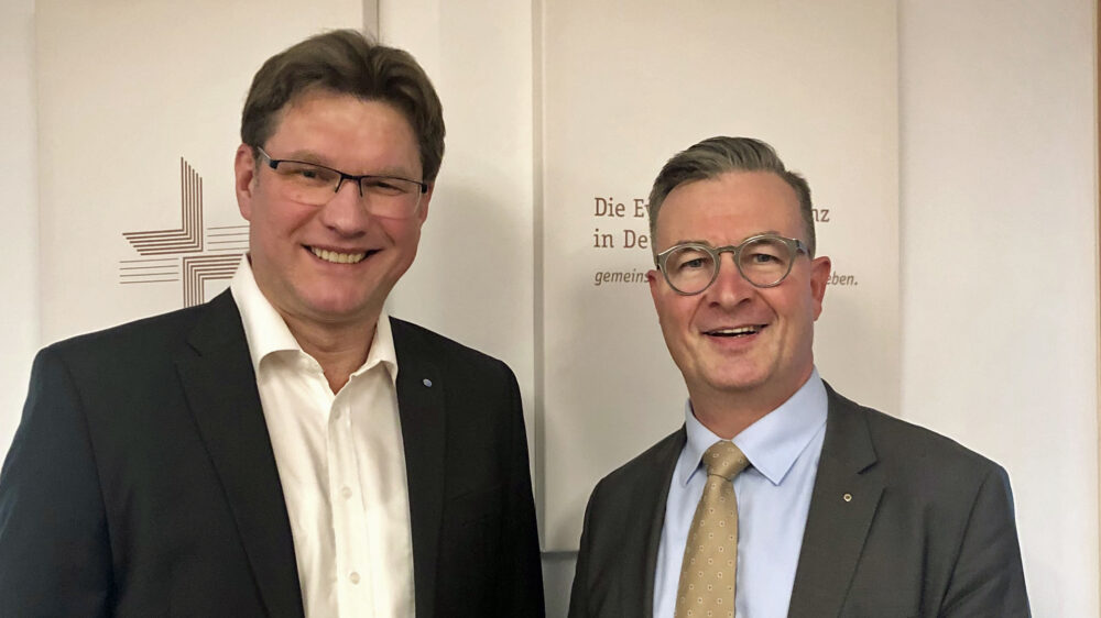 Albert Weiler (rechts im Bild, CDU) war am Dienstag zu Gast bei Uwe Heimowski, dem Politikbeauftragten der Deutschen Evangelischen Allianz