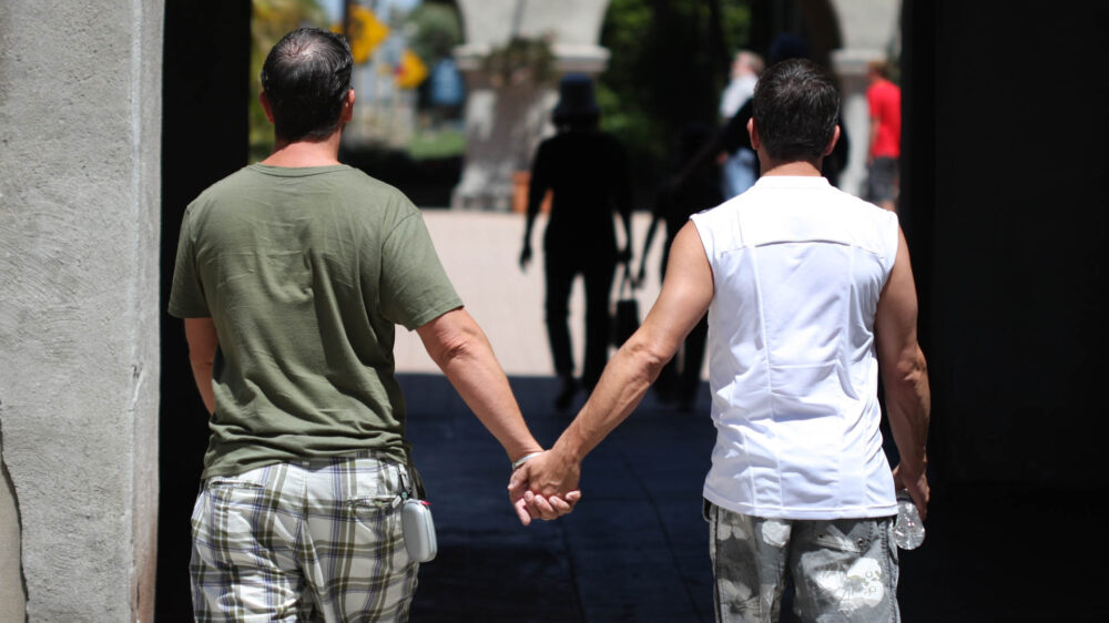 Der Bundesrat hat sich mit einer Initiative befasst, die Konversionstherapien für Homosexuelle verbieten soll