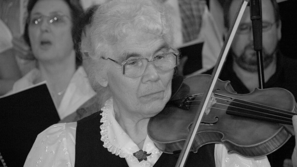 Die christliche Liederdichterin und Chorleiterin Margret Birkenfeld ist am Freitag im Alter von 92 Jahren gestorben