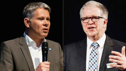BEFG-Generalsekretär Christoph Stiba (l) und Präsident Michael Noss (r) sprechen auf der Bundesratstagung von Verantwortung