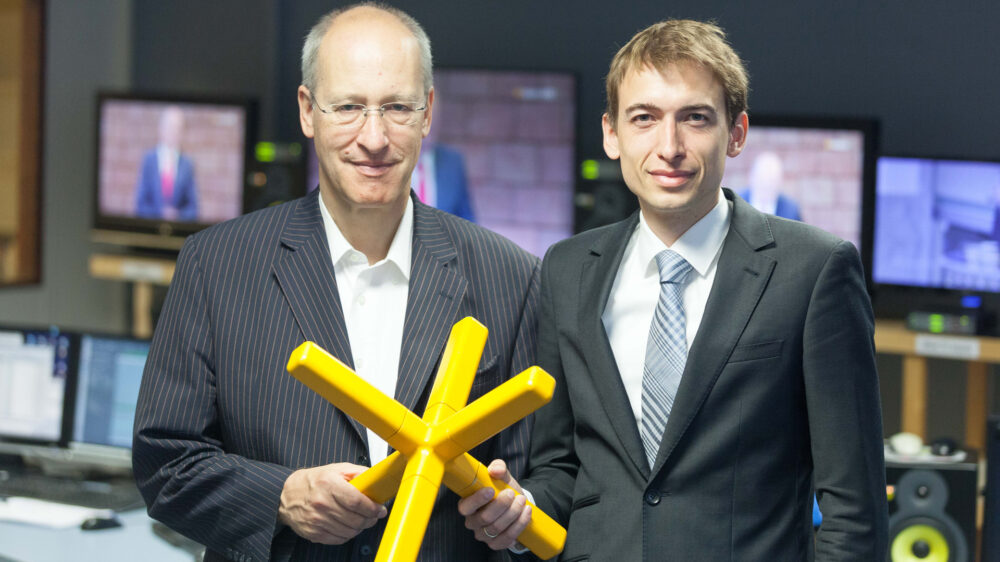 Verleger Norman Rentrop (links) mit Bibel TV-Geschäftsführer Matthias Brender