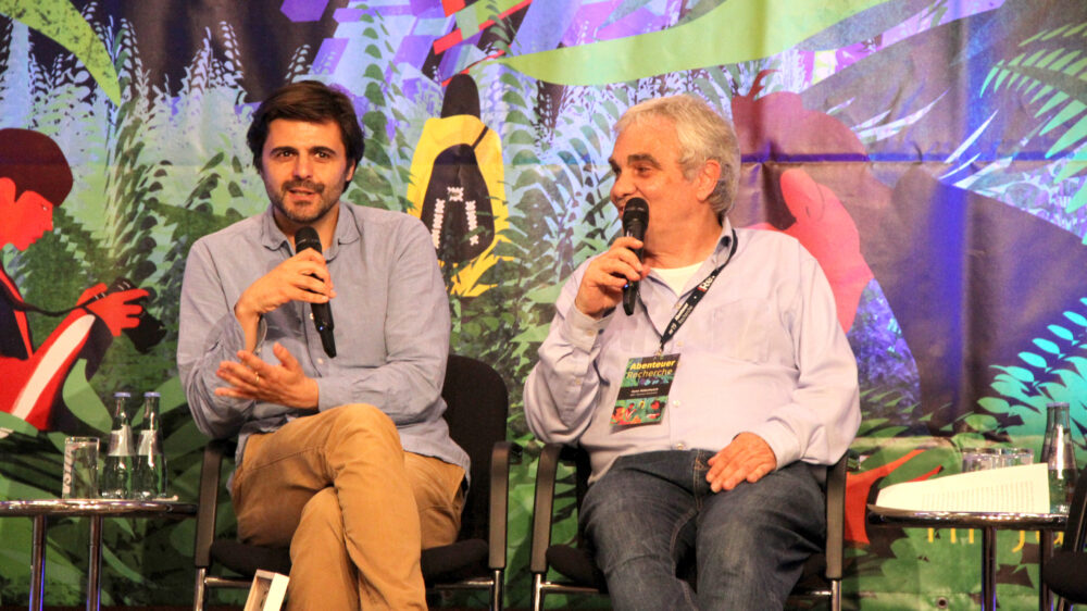 Reporter Juan Moreno (links) hat den „Leuchtturm für besondere publizistische Leistungen“ erhalten