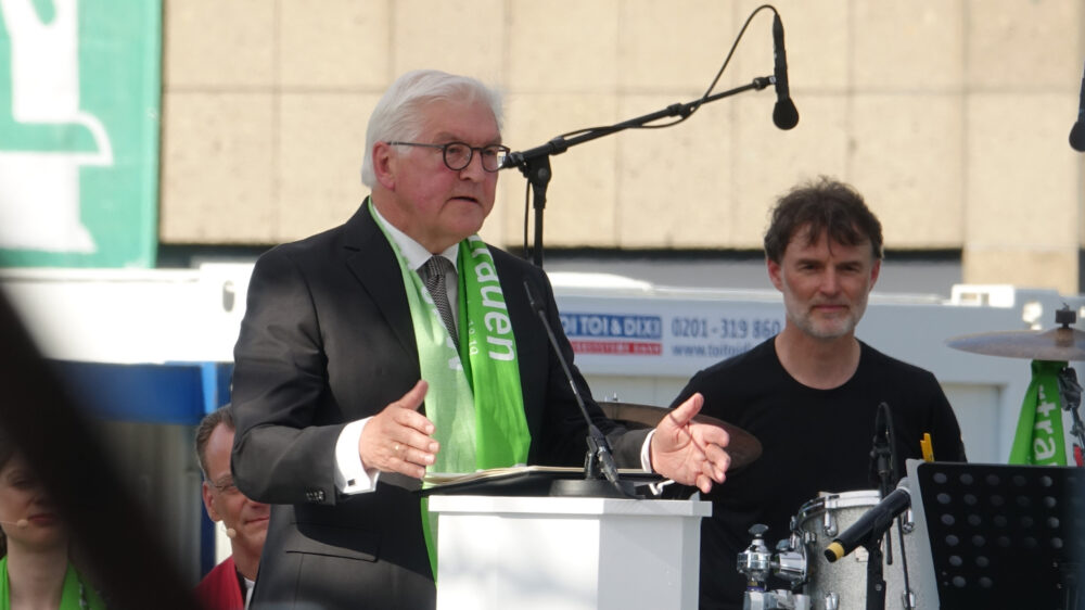 Bundespräsident Frank-Walter Steinmeier rief die Kirchentagsbesucher zum gesellschaftlichen Engagement auf