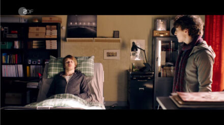 Samuel Koch (links) feiert in dem Film „Draußen in meinem Kopf“ sein Langfilm-Debüt