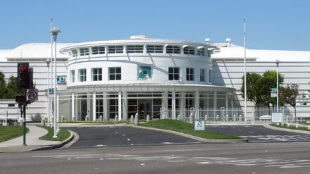 Das Silicon Valley mit seinen zahlreichen großen Firmensitzen, hier das Firmengebäude des amerikanischen Chip-Entwicklers AMD, gilt als „gottlose Gegend“ in den USA. Das wollen evangelikale Christen ändern.