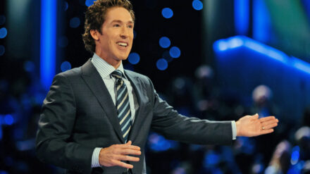 Joel Osteen leitet die Lakewood Church. Theologe ist er nicht.