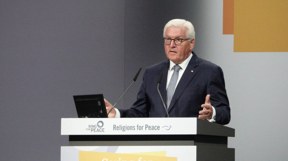 Bundespräsident Frank-Walter Steinmeier bezeichnete sich bei seiner Rede als „bekennenden Christen“