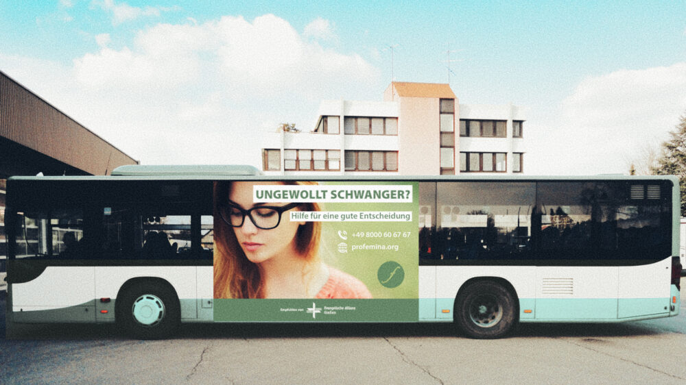 Die Evangelische Allianz Gießen möchte konstruktiv in der Debatte zum Thema Abtreibung mitwirken. In der hessischen Stadt sollen drei Busse fahren, die für die Arbeit von „Profemina“ werben.