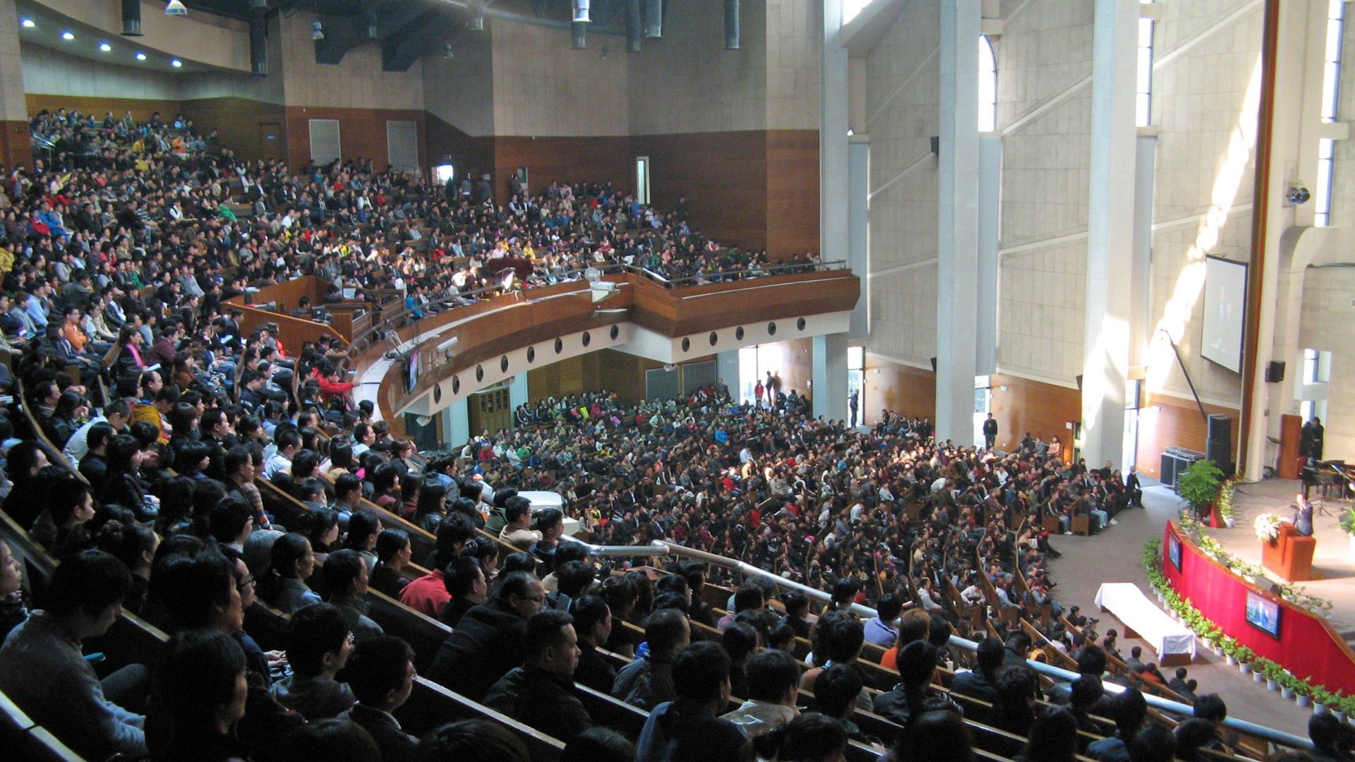 Die christlichen Gemeinden in China stehen unter Druck, aber sie werden immer größer