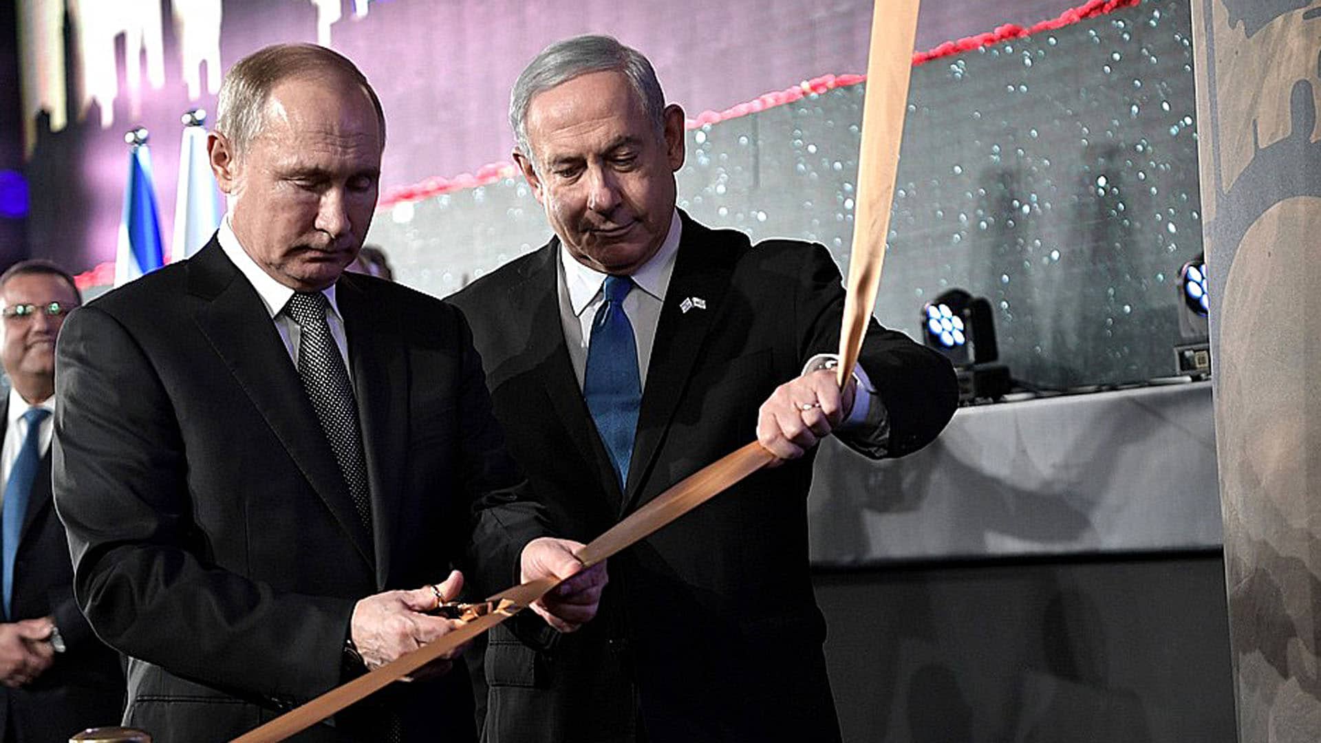 Aus der Eröffnung des Leningrad-Denkmal hätten Netanjahu und Putin eine „Privatparty“ gemacht, kritisiert die ARD-Korrespondentin