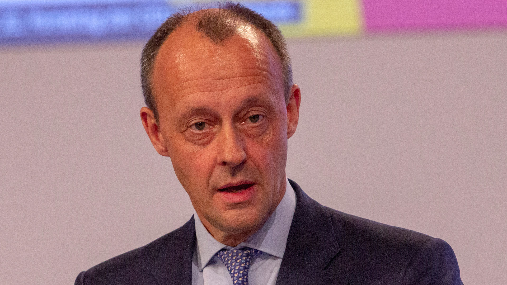 Der CDU-Politiker Friedrich Merz findet es schön, durch die Sozialen Medien nicht auf journalistische Berichterstattung angewiesen zu sein, um seine Botschaften mitzuteilen