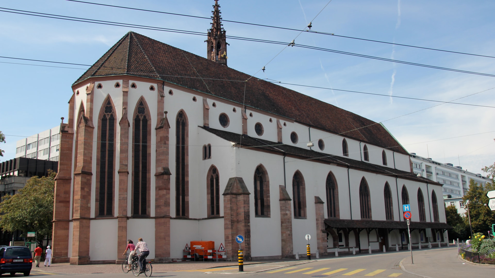 Das Kirchenschiff der Basler Predigerkirche wird kurzzeitig eine Außenstelle des Universitätsspitals beherbergen