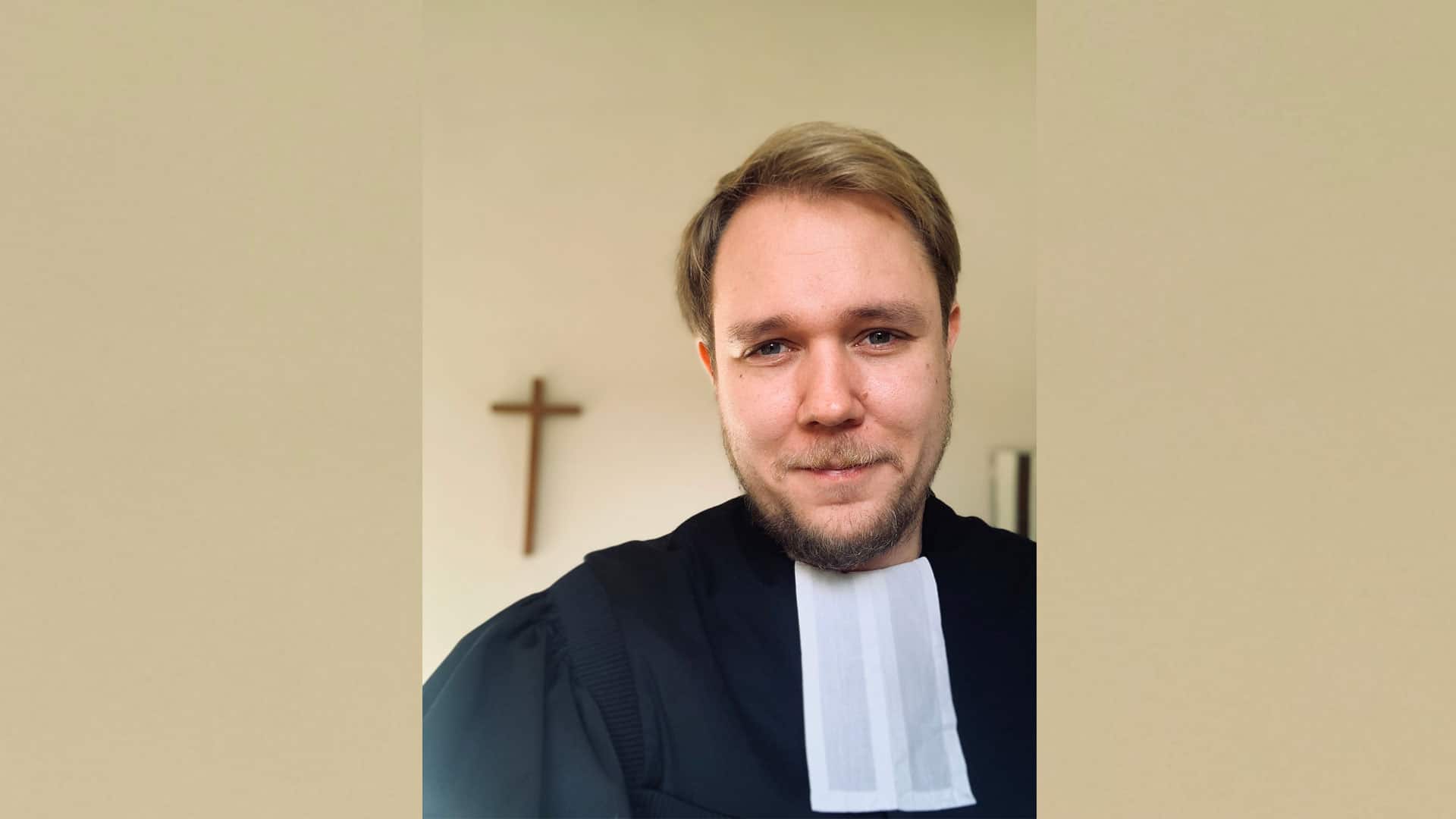 Pfarrer Nico Ballmann bietet auf seinem Instagram-Kanal unter anderem Andachten und einen Podcast an