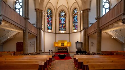 Die evangelische Kreuzkirche in Herne: Hier produzierte das ZDF den Gottesdienst vom Ostersonntag